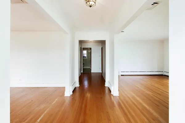 $5,000 | 545 Thatcher Avenue, River Forest, IL 60305