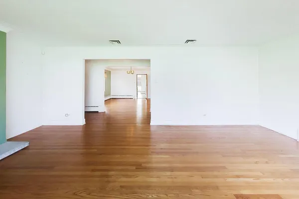 $5,000 | 545 Thatcher Avenue, River Forest, IL 60305