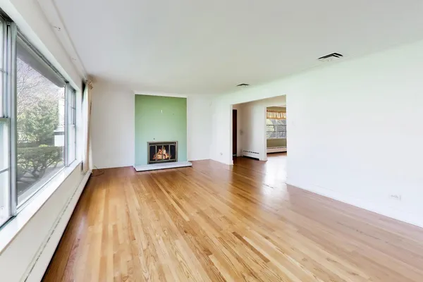 $5,000 | 545 Thatcher Avenue, River Forest, IL 60305