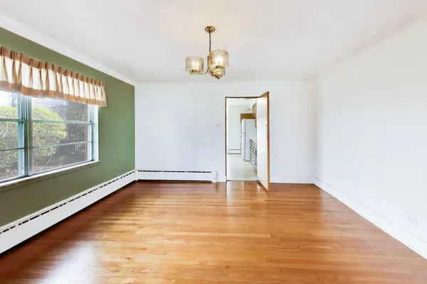 $5,000 | 545 Thatcher Avenue, River Forest, IL 60305