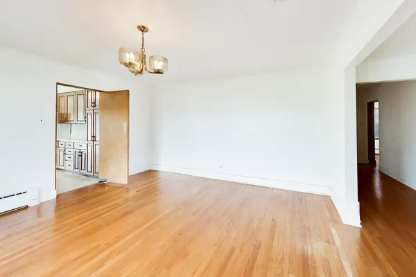 $5,000 | 545 Thatcher Avenue, River Forest, IL 60305