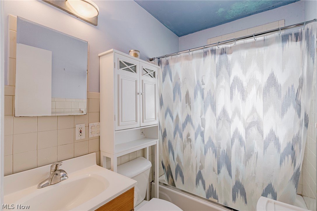 5363 Summit Road Cleveland, OH 44124 - Photo 13 of 25