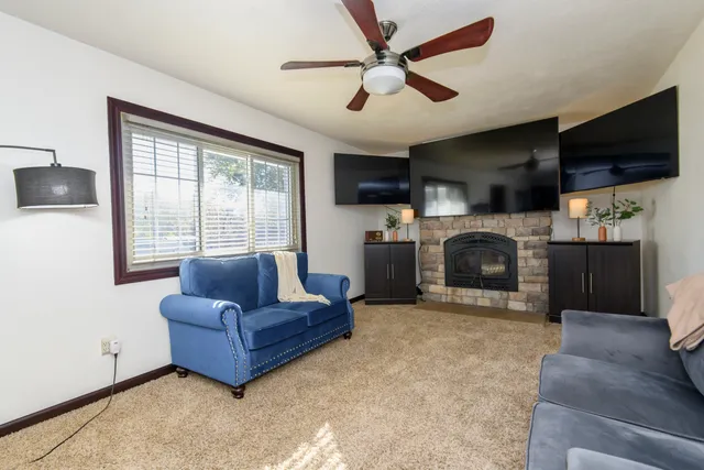 $435,000 | W163N10968 Briarcliff Court, Germantown, WI 53022