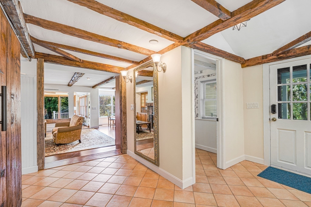 34 Everett Street Natick, MA 01760 - Photo 14 of 34