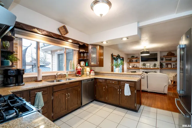 $214,000 | 317 Longbow Drive, Peoria, IL 61604