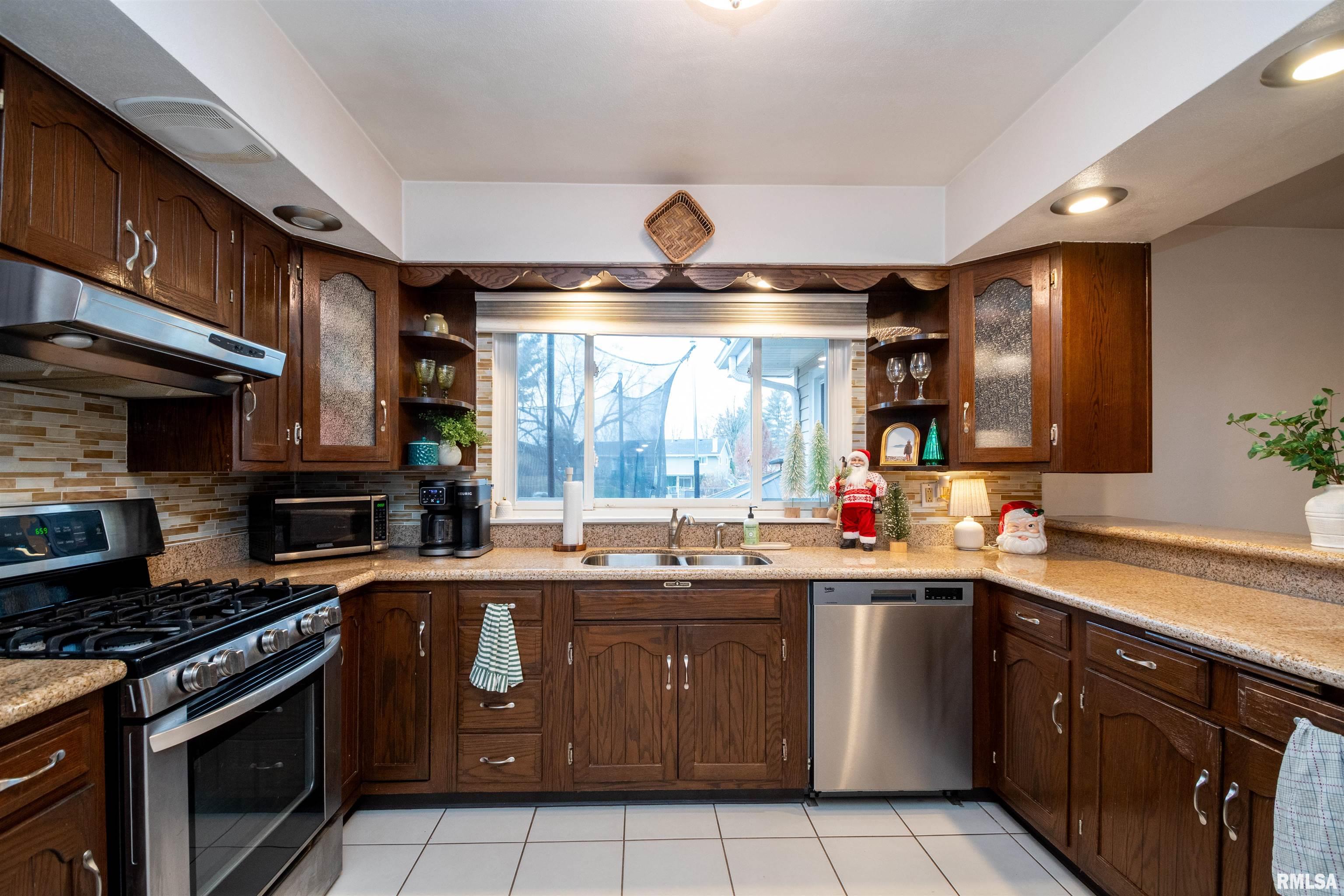 317 Longbow Drive Peoria, IL 61604 - Photo 17 of 52