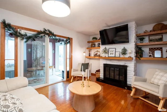 $214,000 | 317 Longbow Drive, Peoria, IL 61604