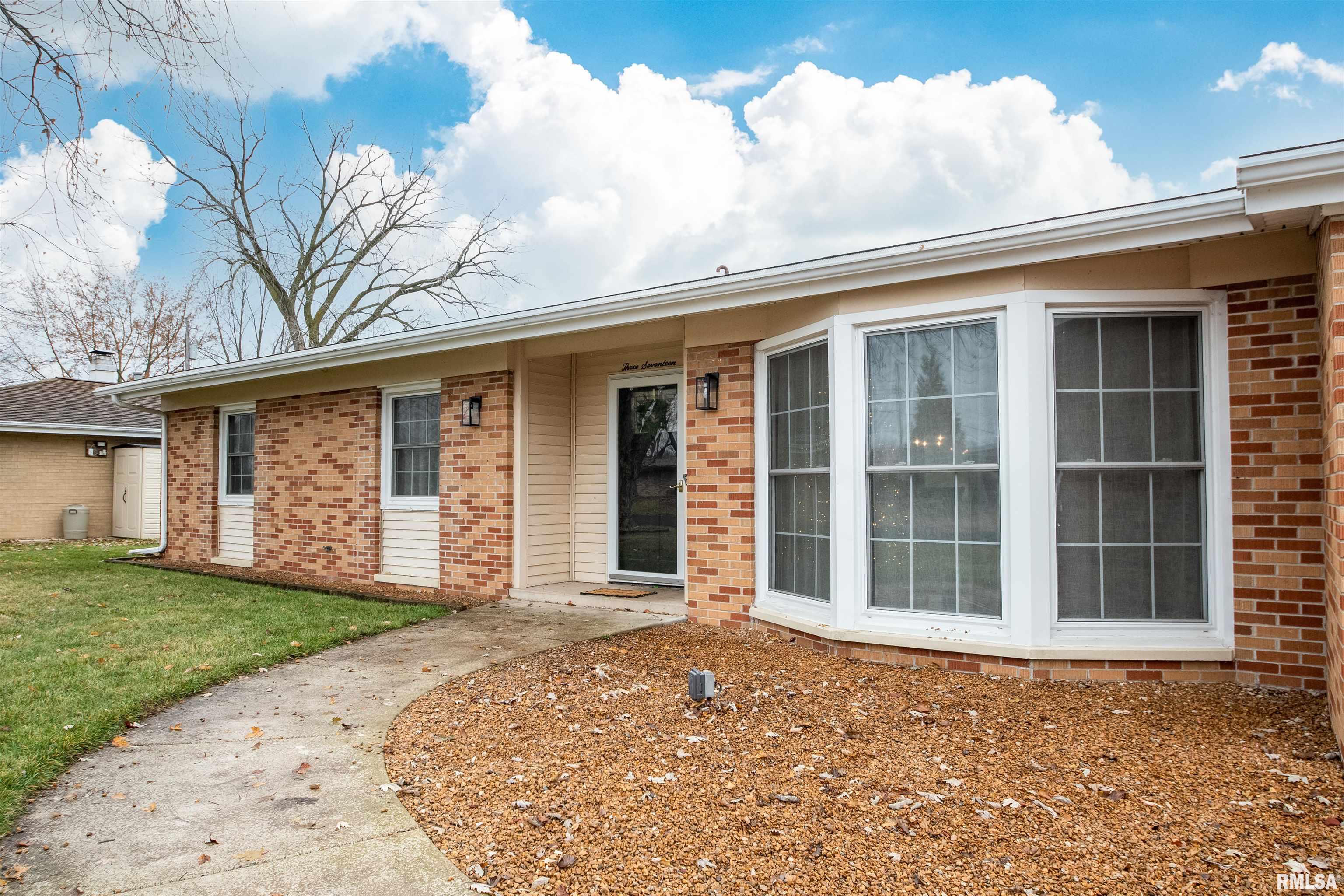 317 Longbow Drive Peoria, IL 61604 - Photo 3 of 52