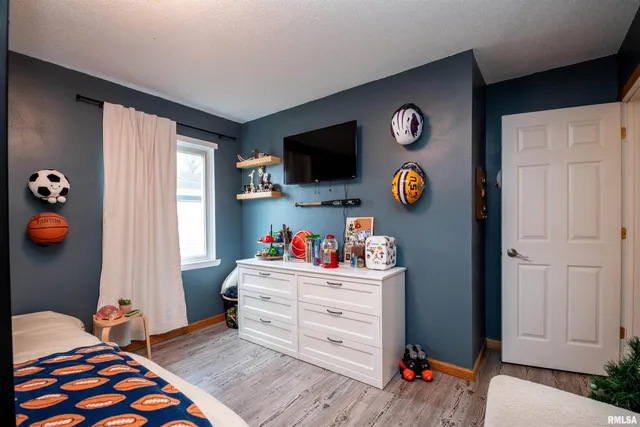 $214,000 | 317 Longbow Drive, Peoria, IL 61604