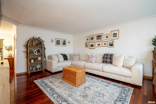 $214,000 | 317 Longbow Drive, Peoria, IL 61604