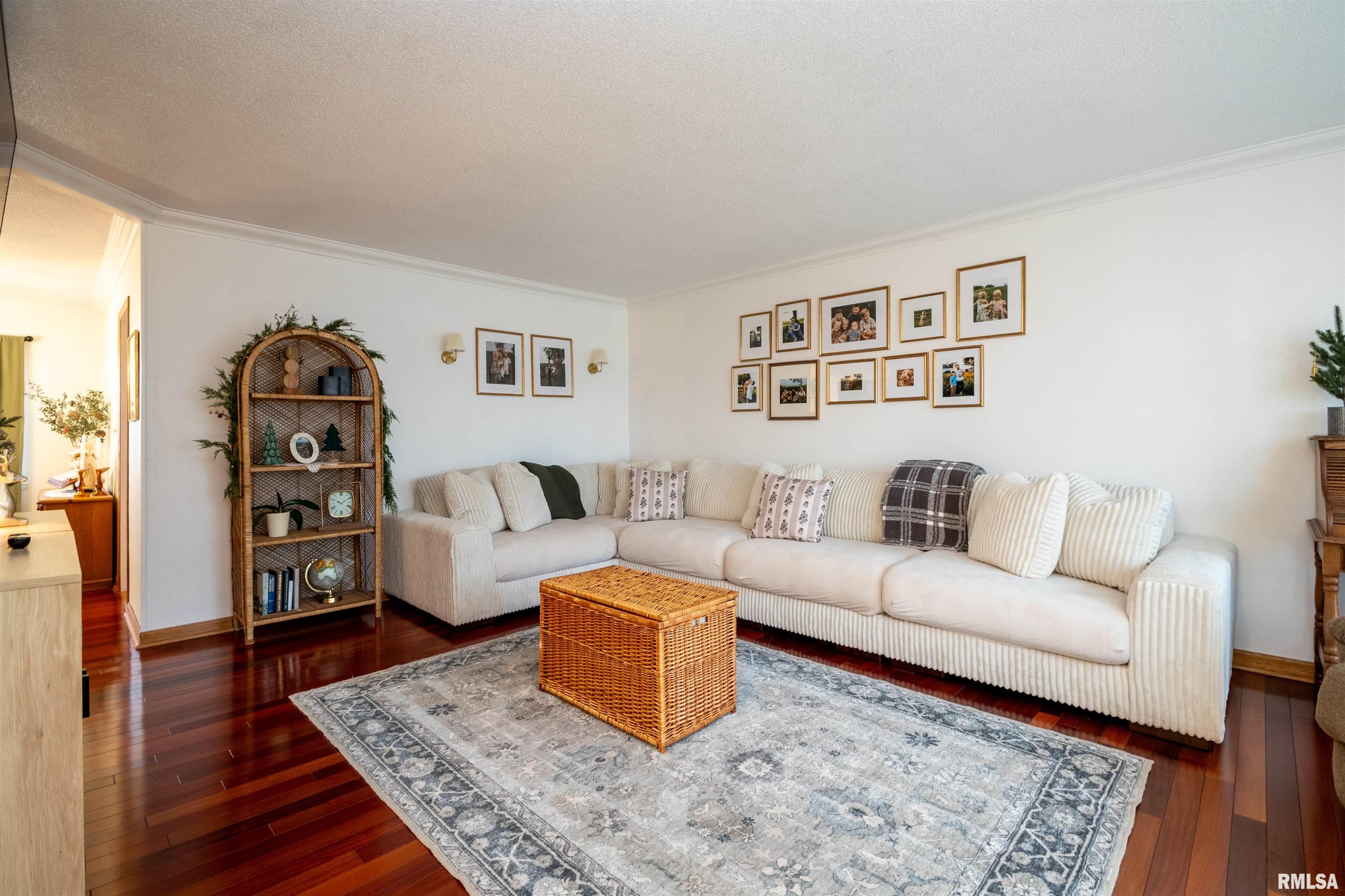 317 Longbow Drive Peoria, IL 61604 - Photo 7 of 52