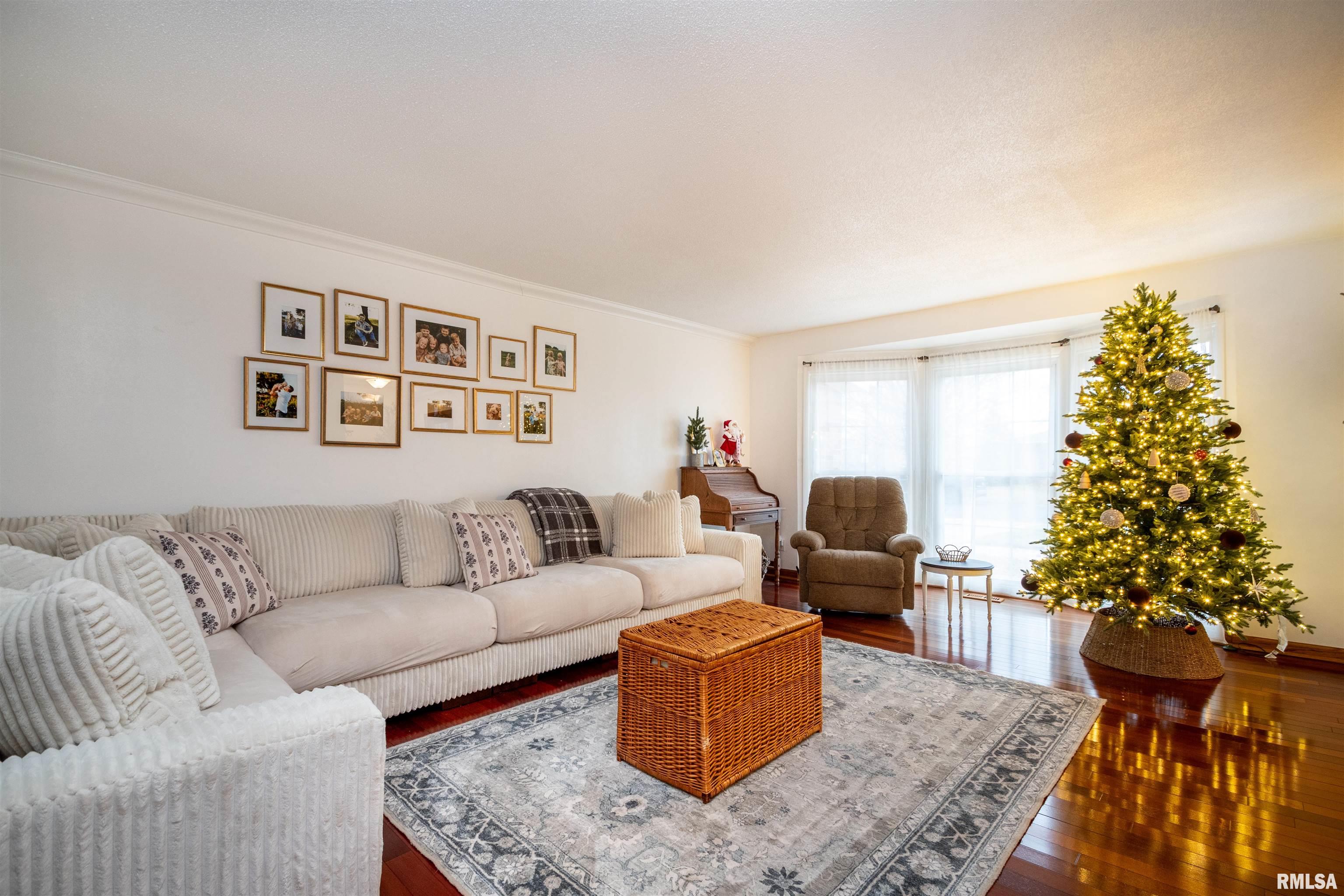 317 Longbow Drive Peoria, IL 61604 - Photo 8 of 52