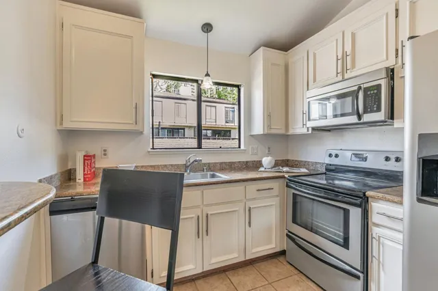 $749,500 | 45 Corte Real, Unit 8, Greenbrae, CA 94904