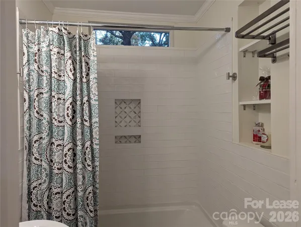 $1,700 | 215 Eastside Drive, Statesville, NC 28625