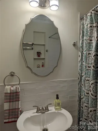 $1,700 | 215 Eastside Drive, Statesville, NC 28625