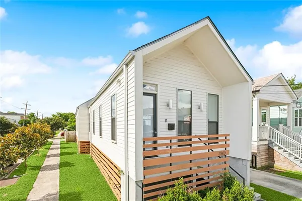 $339,000 | 3502 South Tonti Street, New Orleans, LA 70125