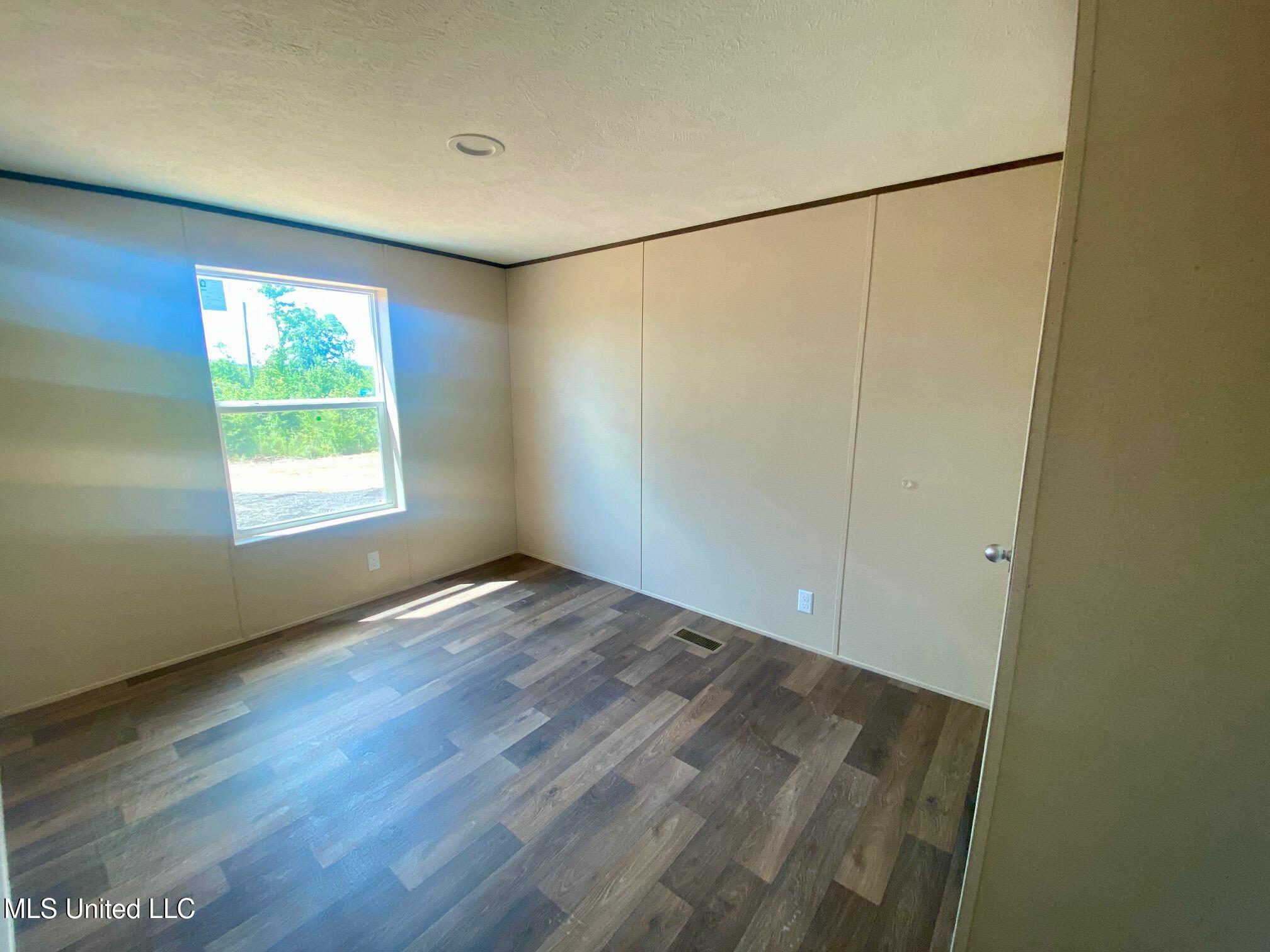 2460 Red Dog Road Carthage, MS 39051 - Photo 17 of 20 IMG_0576