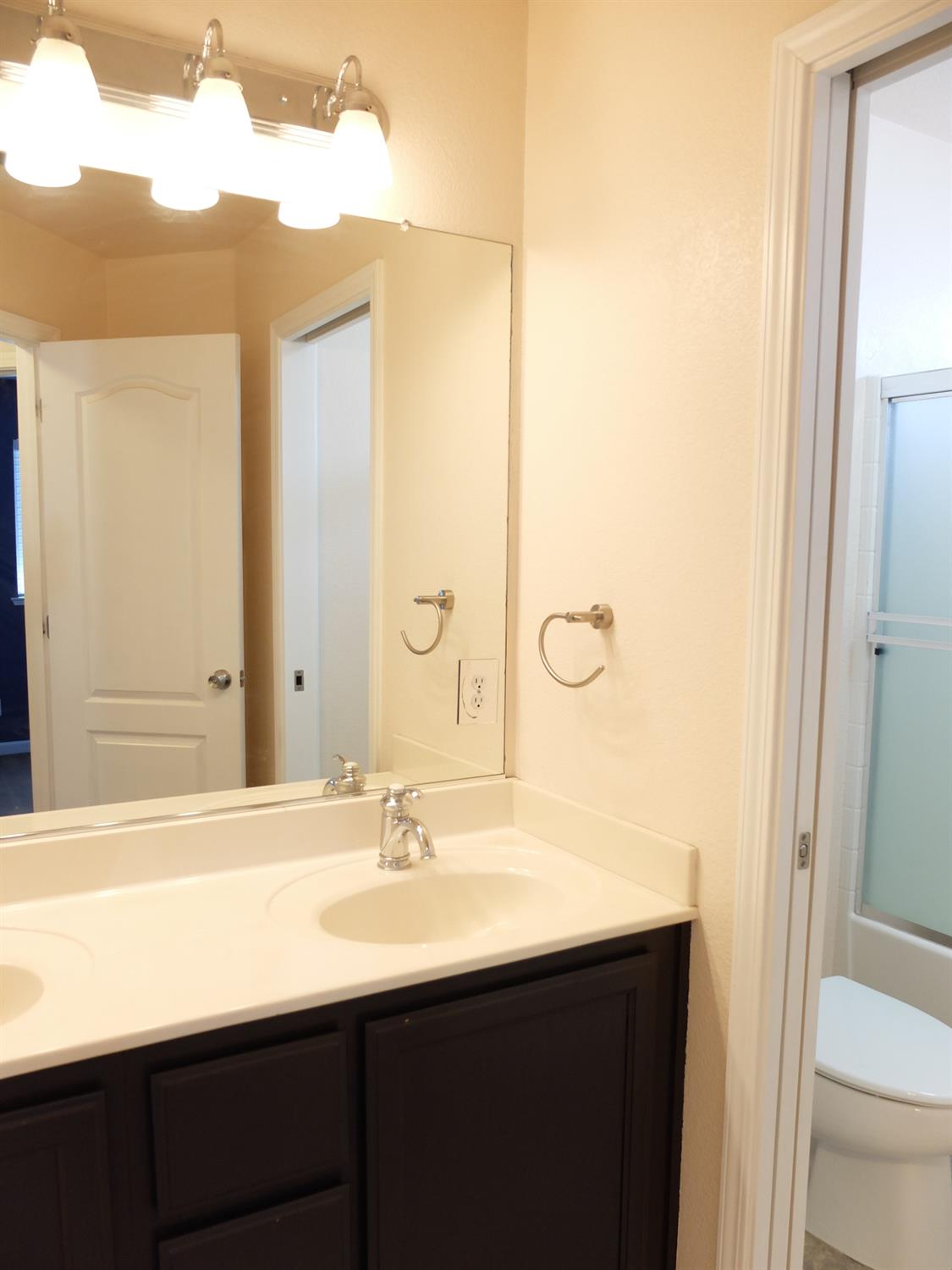3304 Cardinal Flower Avenue Modesto, CA 95355 - Photo 35 of 48