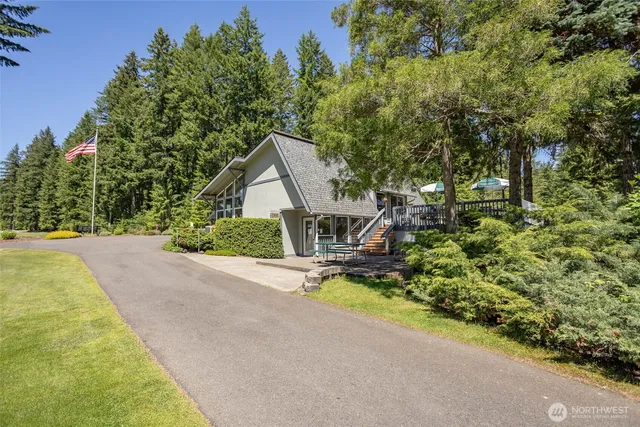 a view of a volley ball court