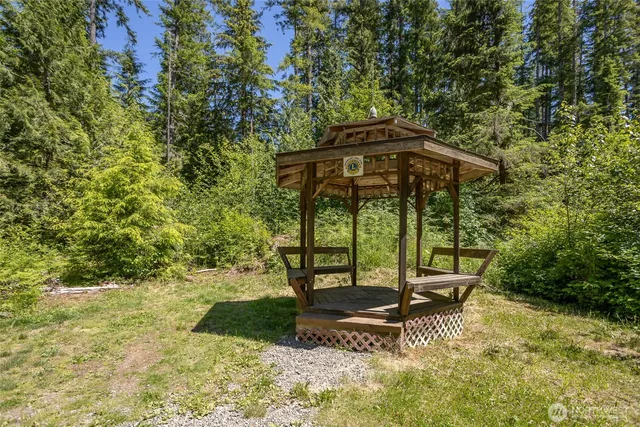 $319,000 | 321 North Mountain View Drive, Hoodsport, WA 98548