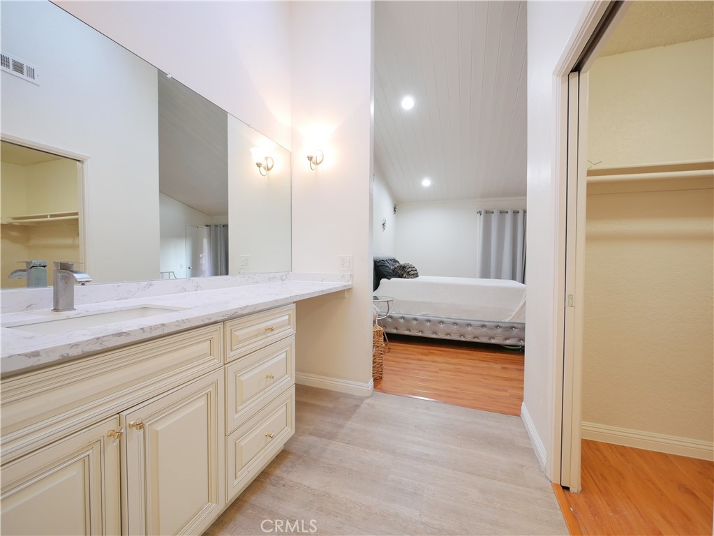 747 Fairview Avenue, Unit A Arcadia, CA 91007 - Photo 41 of 43 Main Master Bathroom