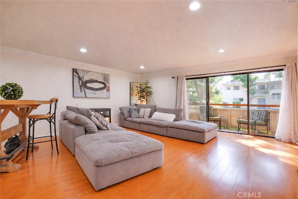 747 Fairview Avenue, Unit A Arcadia, CA 91007 - Photo 7 of 43 Living Room