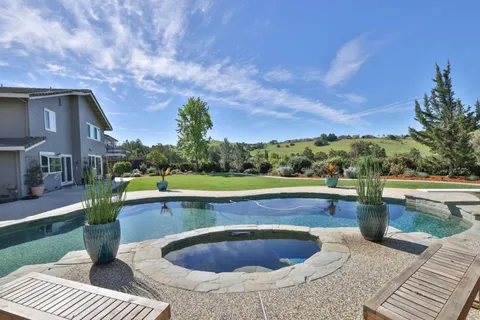 $2,880,000 | 3047 High Meadow Lane, San Jose, CA 95135