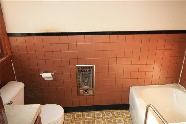 193 Pierce Road Minor Hill, TN 38473 - Photo 12 of 13 bathroom