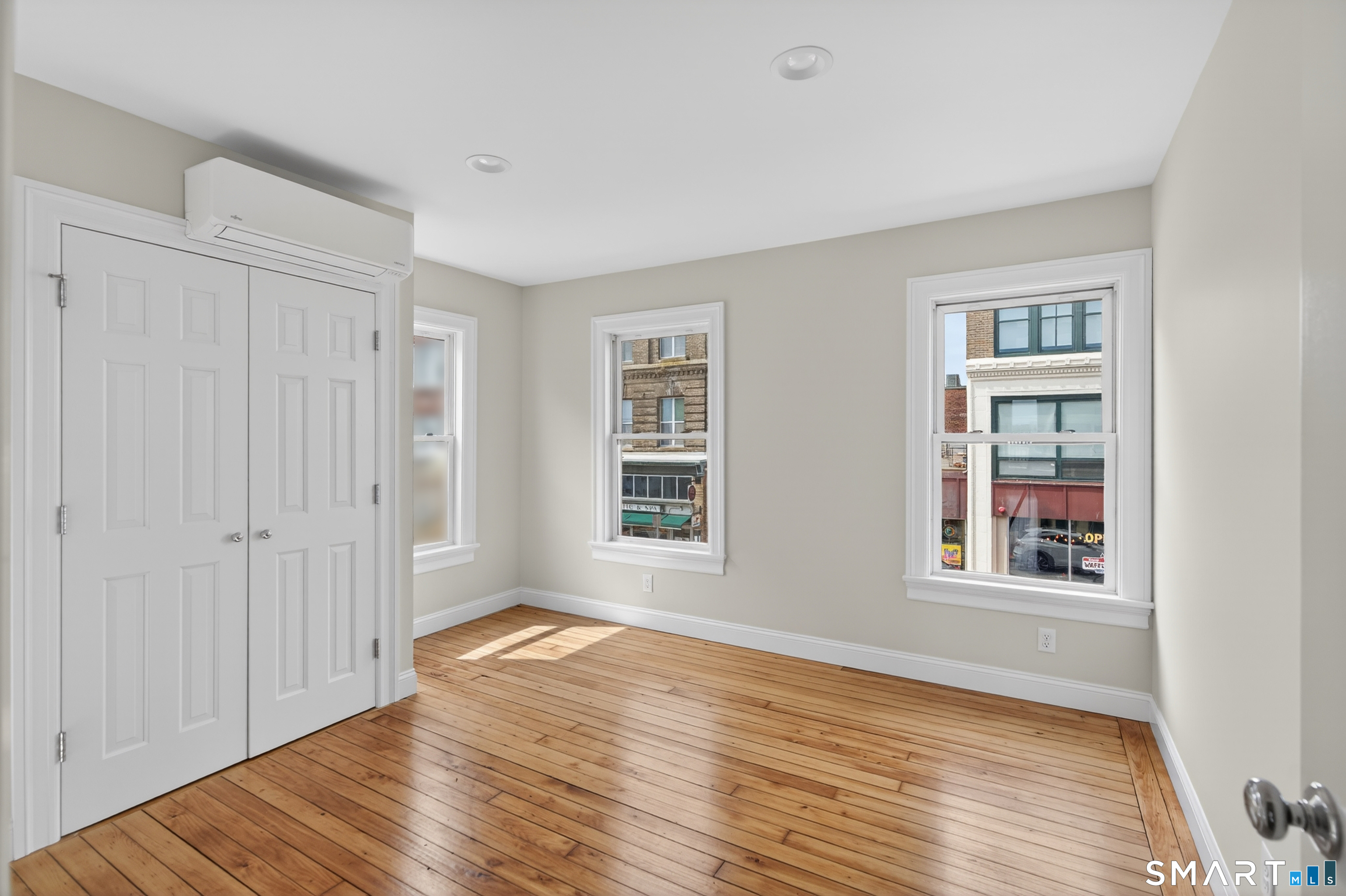 138 Bank Street, Unit 2B New London, CT 06320 - Photo 16 of 17