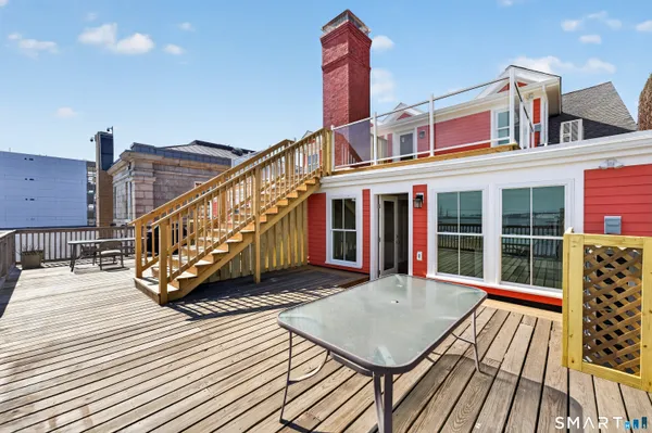 $3,400 | 136 Bank Street, Unit 2B, New London, CT 06320