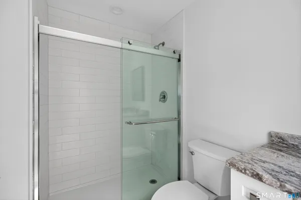 $3,400 | 136 Bank Street, Unit 2B, New London, CT 06320
