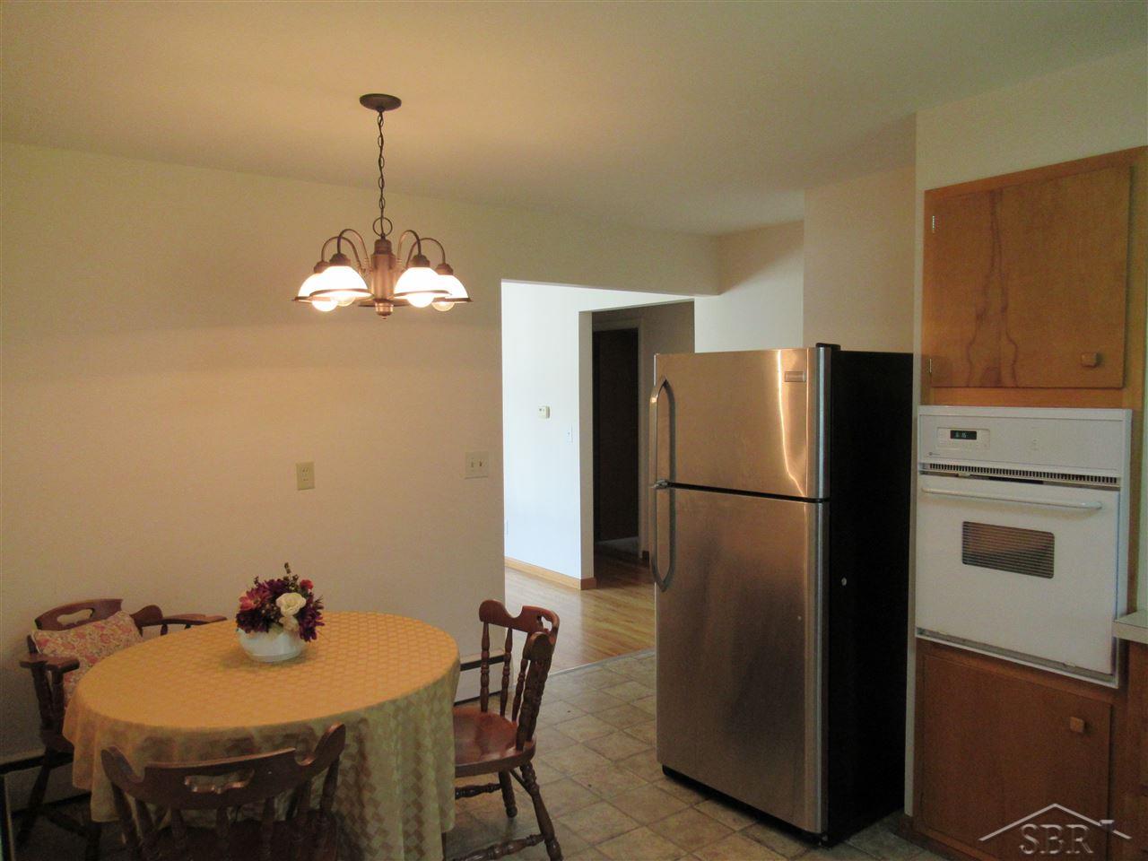 8635 North River Road Freeland, MI 48623 - Photo 7 of 18 Dining Area in Kitchen