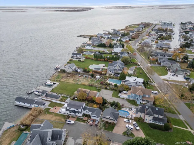 $6,950 | 314 Ocean Avenue, Amityville, NY 11701