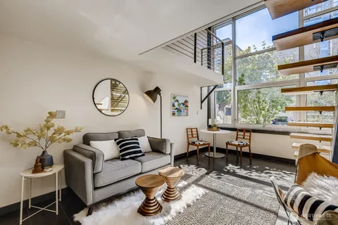 $375,000 | 1000 Union Street, Unit 215, Seattle, WA 98101