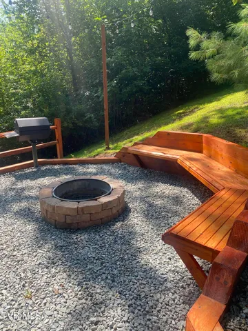 $1,250,000 | 154 Highway 143, Roan Mountain, TN 37687
