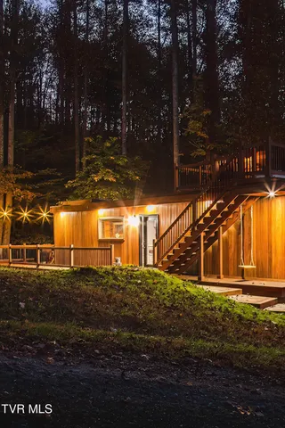 $1,250,000 | 154 Highway 143, Roan Mountain, TN 37687