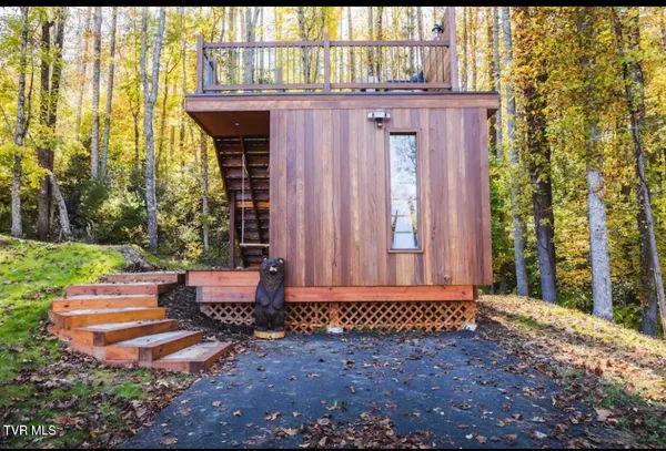 $1,250,000 | 154 Highway 143, Roan Mountain, TN 37687