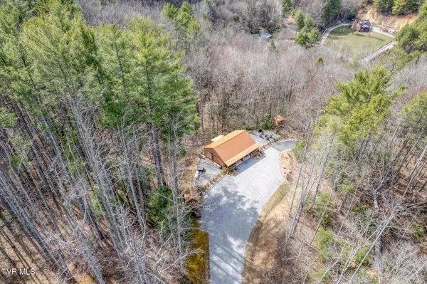 $1,250,000 | 154 Highway 143, Roan Mountain, TN 37687