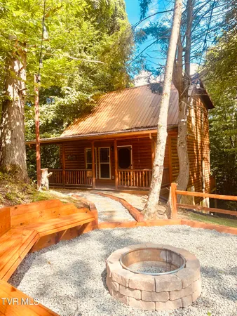 $1,250,000 | 154 Highway 143, Roan Mountain, TN 37687