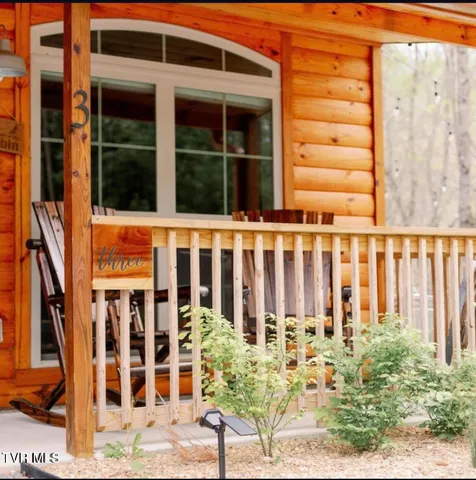 $1,250,000 | 154 Highway 143, Roan Mountain, TN 37687