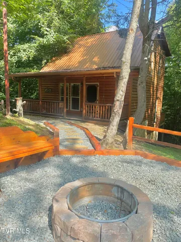 $1,250,000 | 154 Highway 143, Roan Mountain, TN 37687