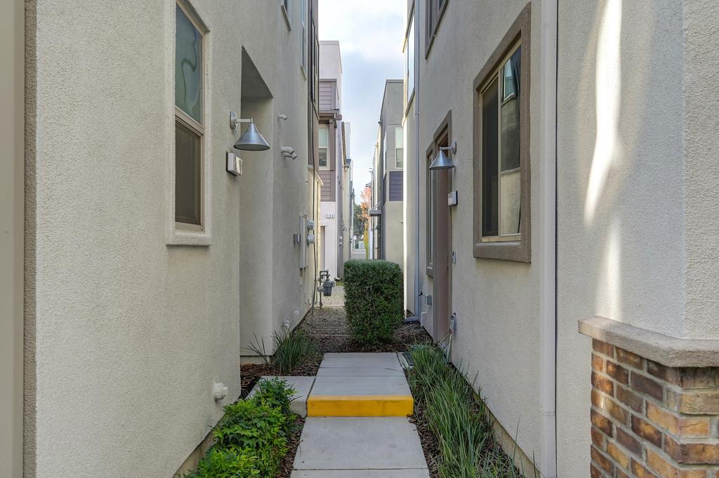 216 Box Lane Sacramento, CA 95818 - Photo 31 of 37