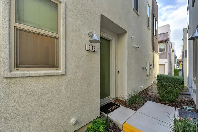 a view of backyard of a house