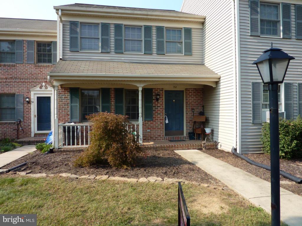 52 Robinhill Drive Lititz, PA 17543 - Photo 1 of 4
