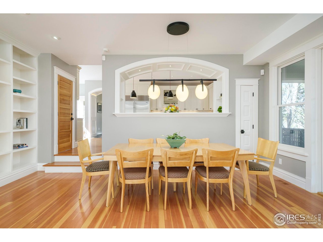 720 Mapleton Avenue Boulder, CO 80302 - Photo 13 of 40 ... classic architectural detail...