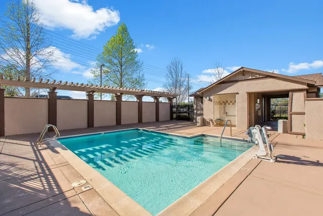 $339,000 | 12400 Fair Oaks Boulevard, Unit 234, Fair Oaks, CA 95628