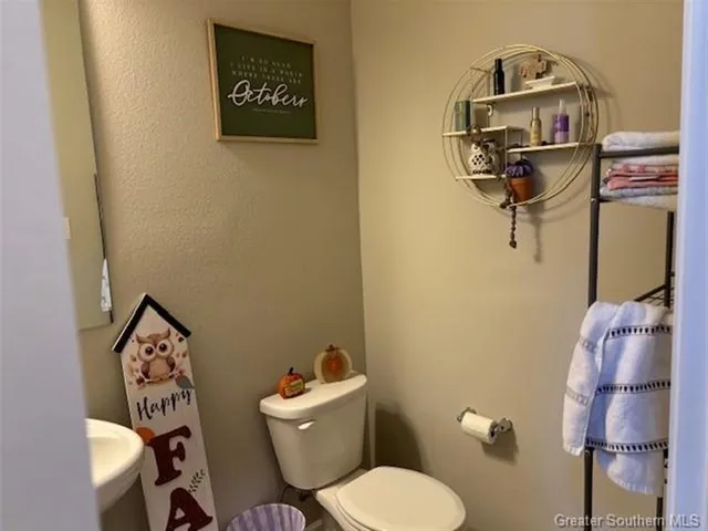 $329,500 | 327 Windsor Drive, Sulphur, LA 70665