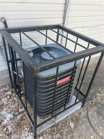 $65,000 | 435 Adrian Drive, St. Louis, MO 63137