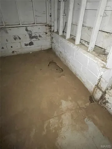 $65,000 | 435 Adrian Drive, St. Louis, MO 63137