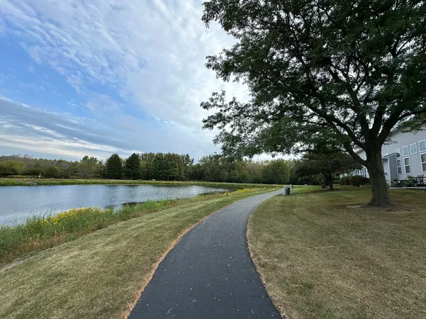 $2,950 | 756 Panorama Court, Unit 756, Aurora, IL 60502